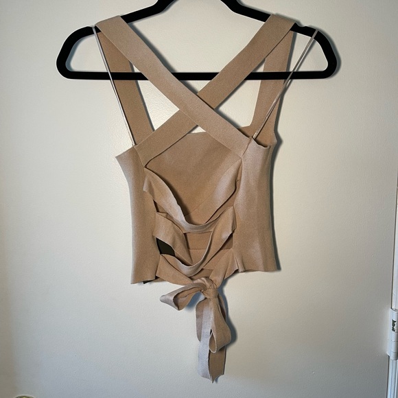 NWT Le Lis Knit Crop Top in Cream - Picture 5 of 10